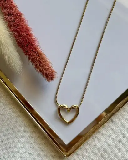 hollow heart shaped pendent
